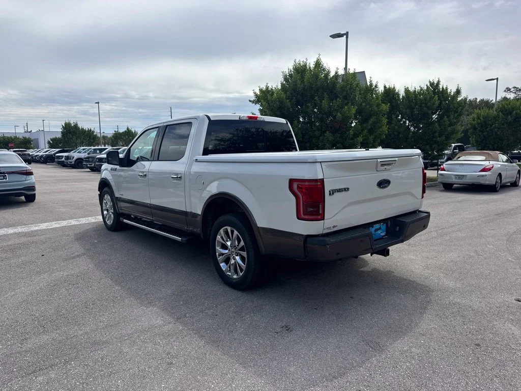 Used 2015 Oxford White Ford Lariat image 6