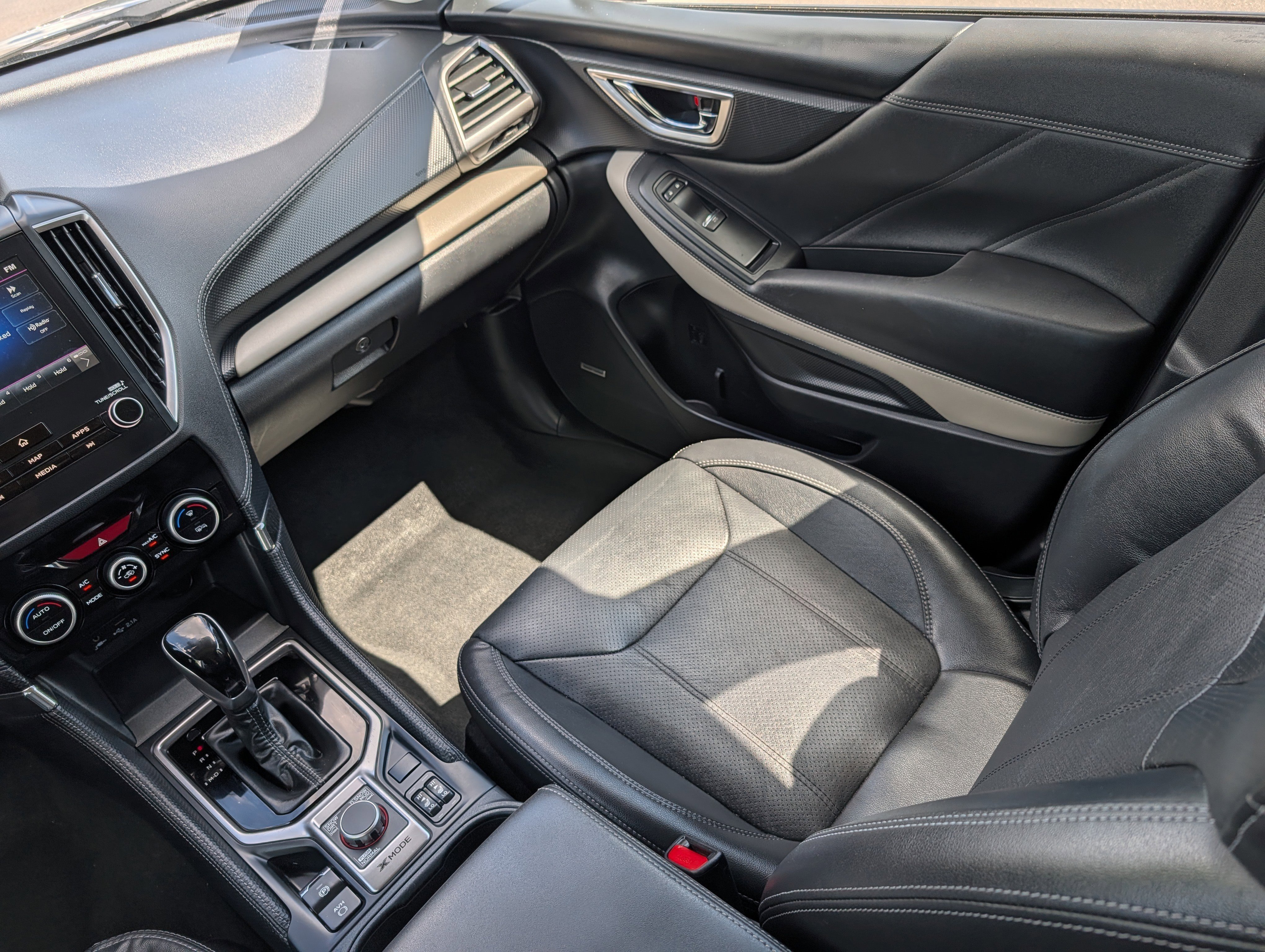 Used 2024 Magnetite Gray Metallic Subaru Limited image 11