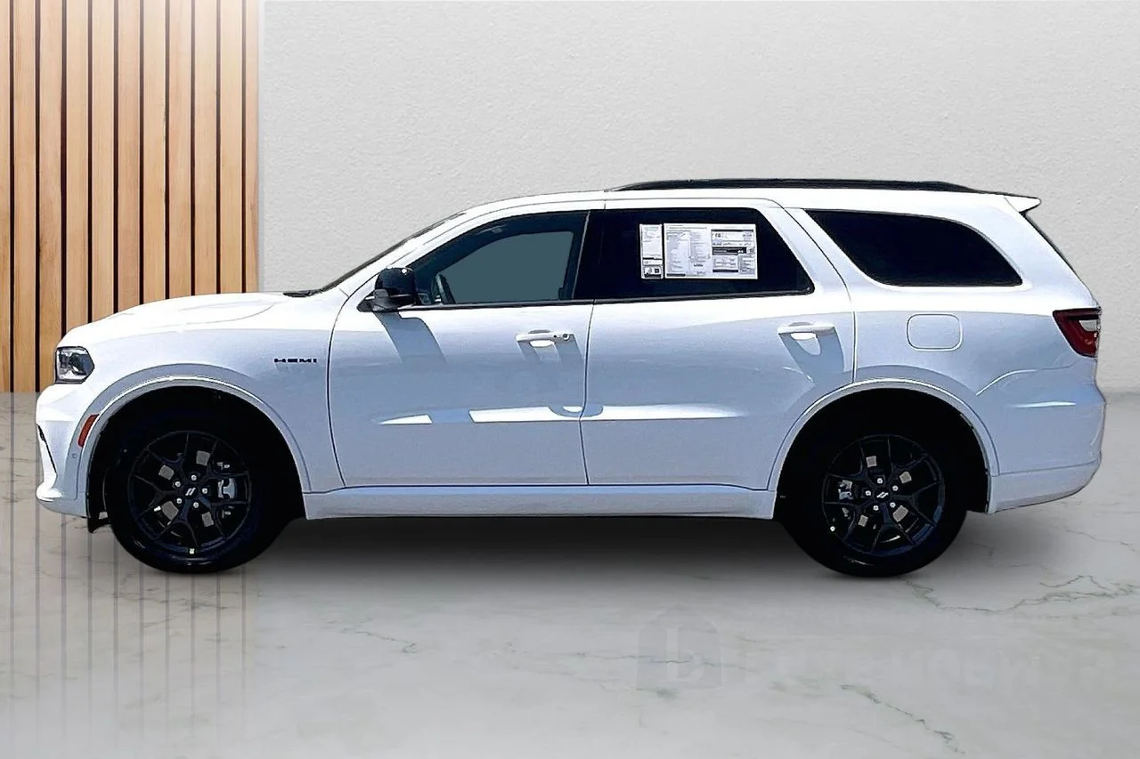 New 2026 White Knuckle Clear-Coat Exterior Paint Dodge GT HEMI V8 image 6