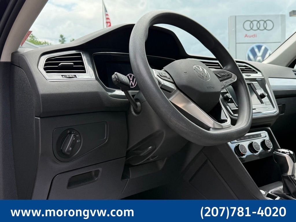 Used 2022 Black Volkswagen 2.0T S image 27