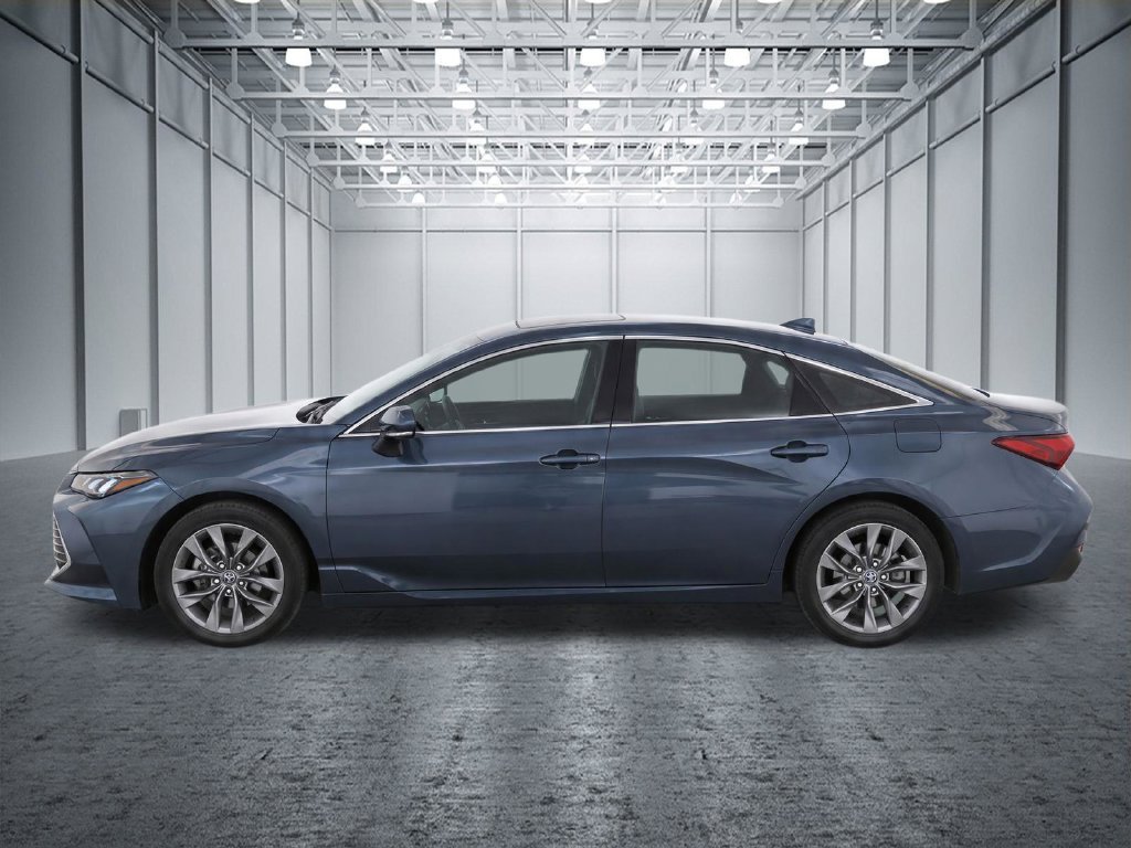Used 2019 Gray Toyota XLE image 7