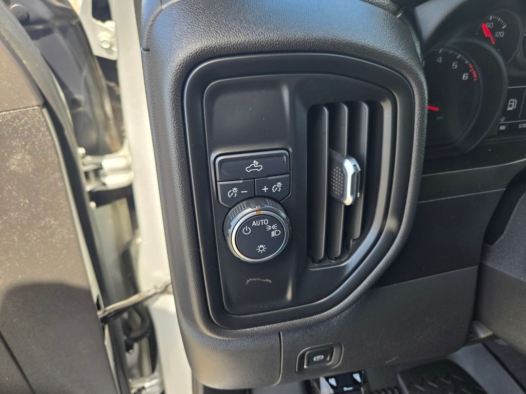 Used 2021 Silver Chevrolet Custom image 18