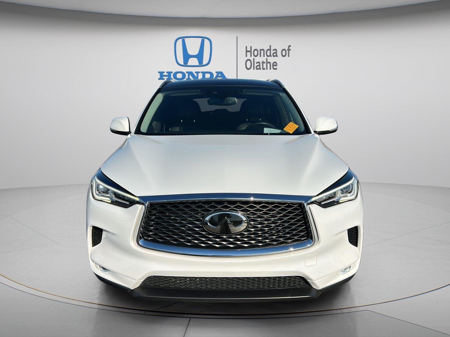 Used 2021  INFINITI LUXE image 8