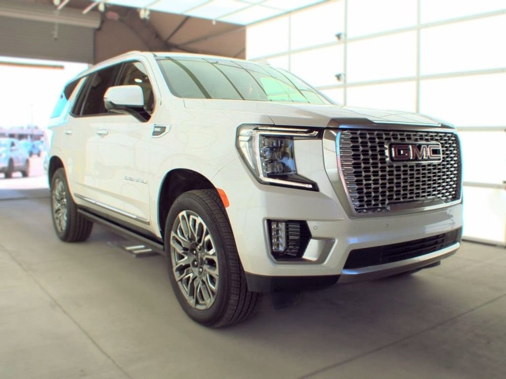 Used 2023 White GMC Denali image 2