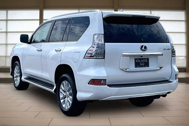 Used 2023 White Lexus 460 image 12
