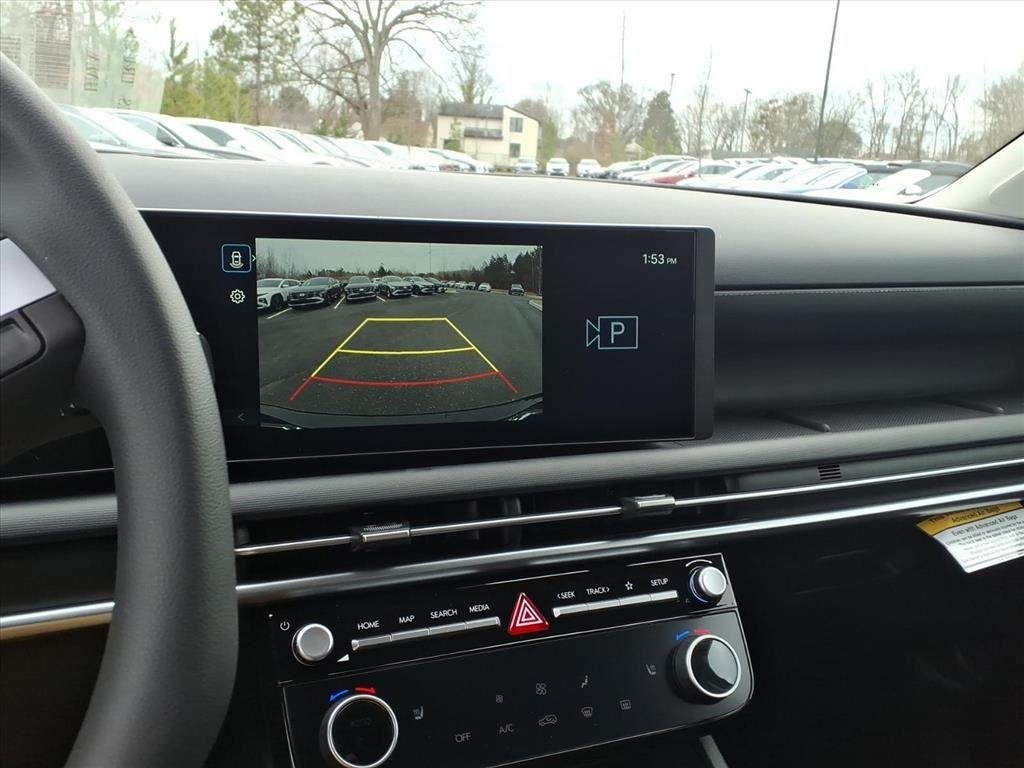 New 2026 Phantom Black Hyundai SEL FWD image 16