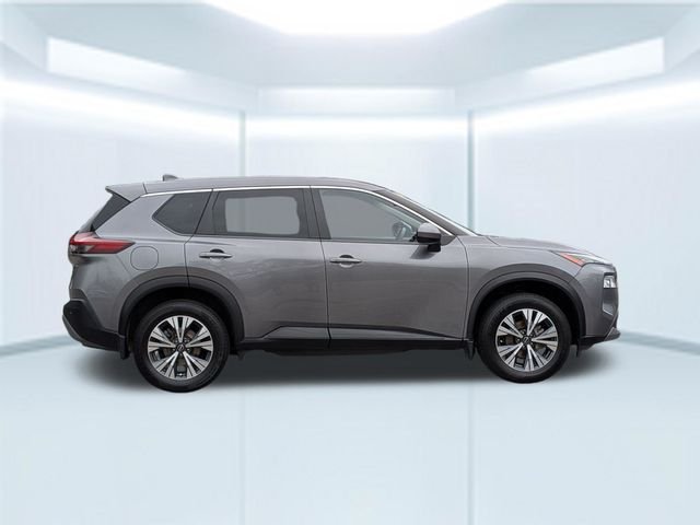 Used 2023 Gray Nissan SV image 7