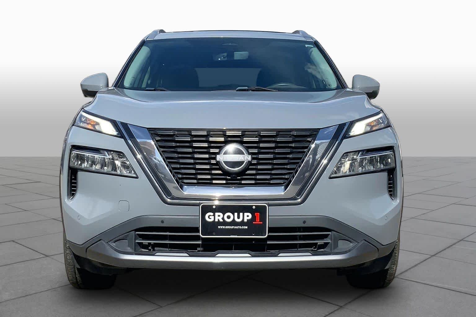 Used 2023 Boulder Gray Pearl Nissan SL image 4