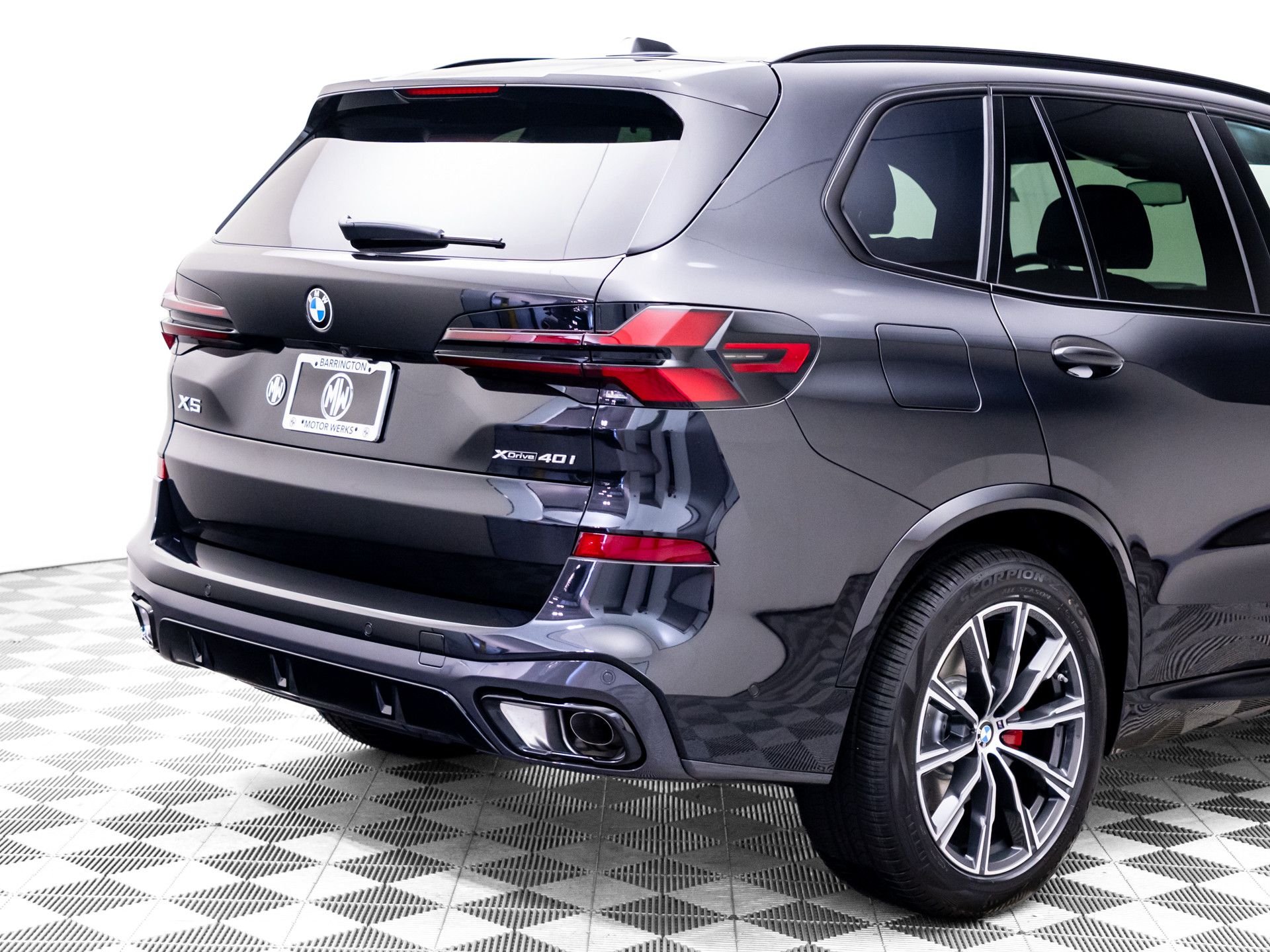 New 2026 Black Sapphire Metallic BMW xDrive40i image 35