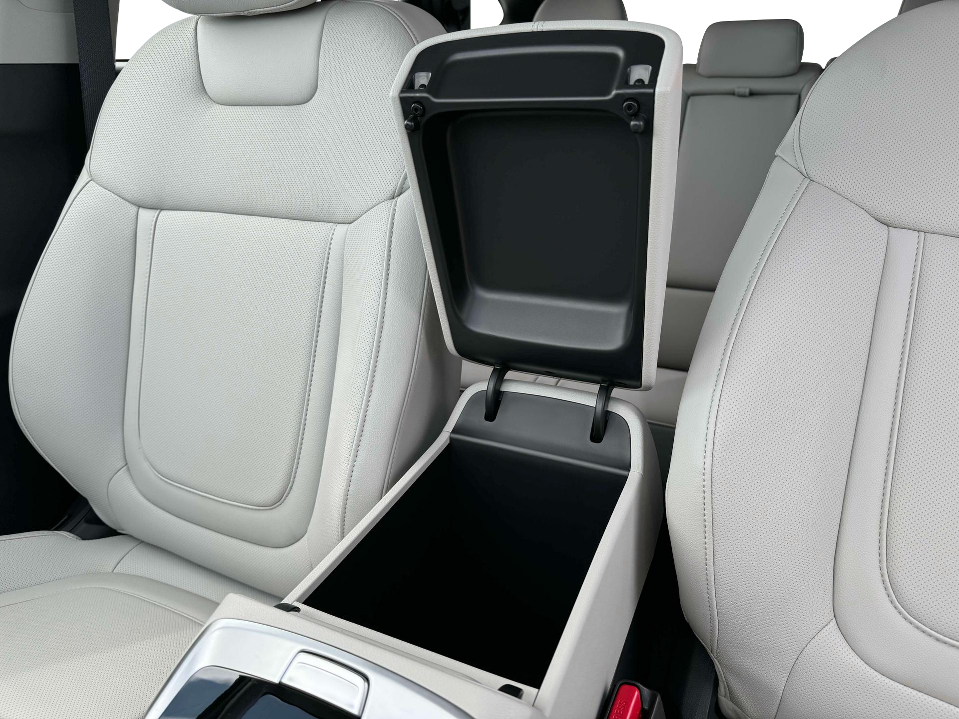 New 2025 Serenity White Pearl Hyundai SEL Convenience FWD image 37