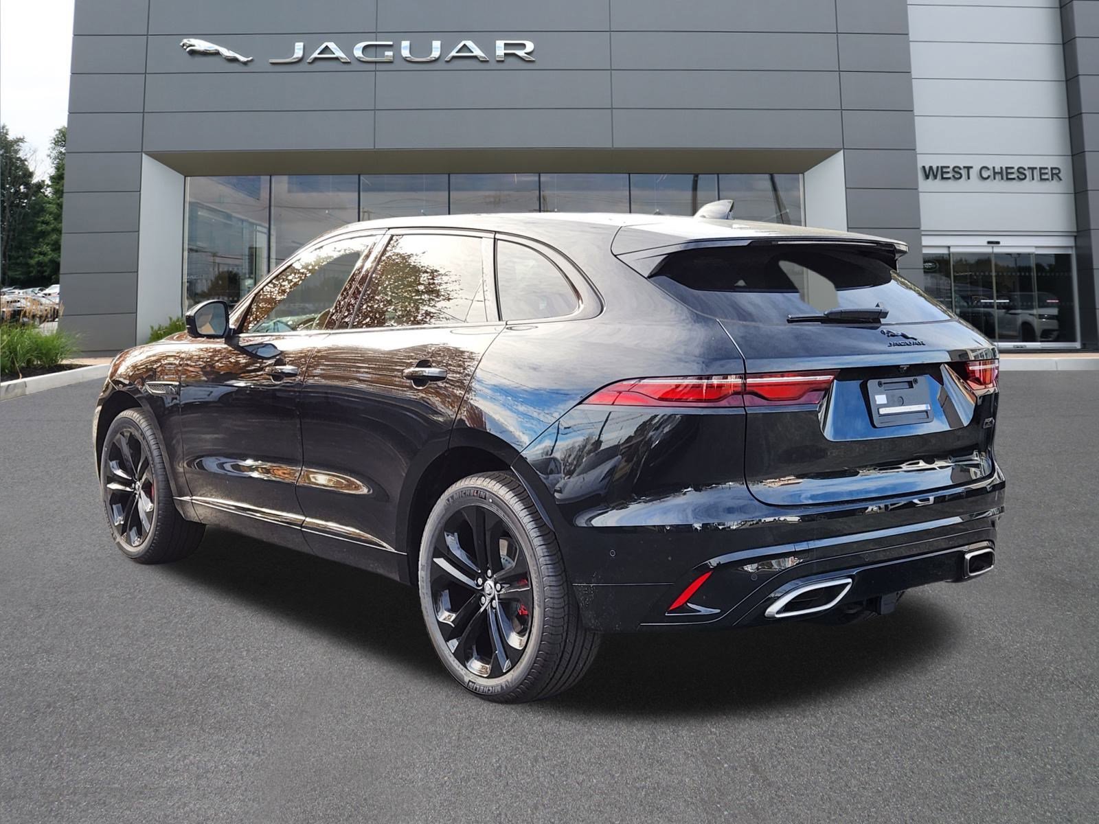 New 2026 Santorini Black Jaguar P400 R-Dynamic S image 3