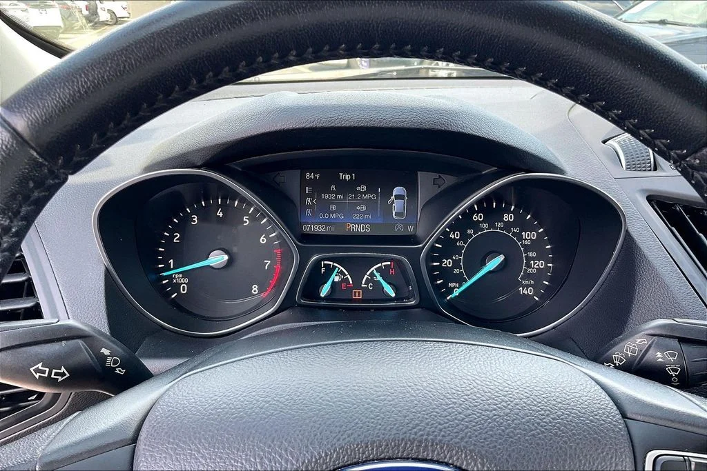 Certified Used 2019 White Platinum Clearcoat Metallic Ford SEL image 19