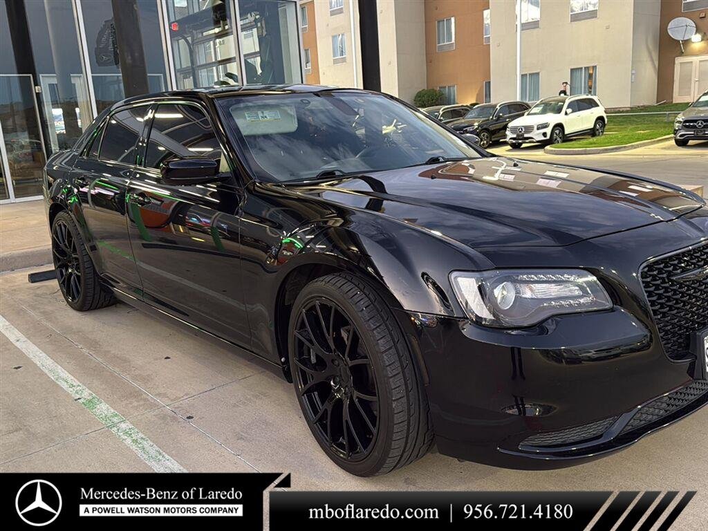 2023 Chrysler 300 Touring