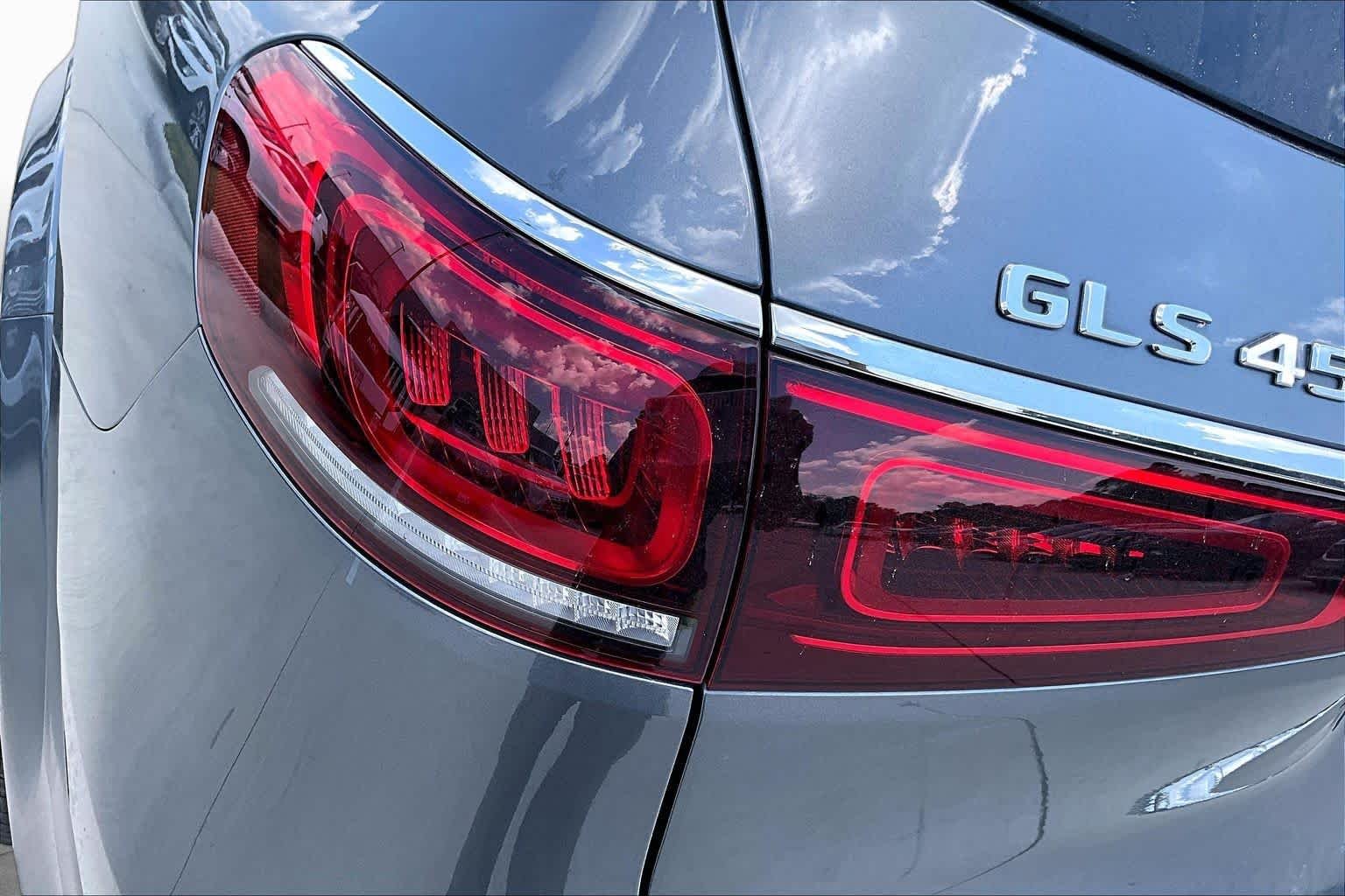 Used 2023 Selenite Grey Metallic Mercedes-Benz GLS 450 image 28