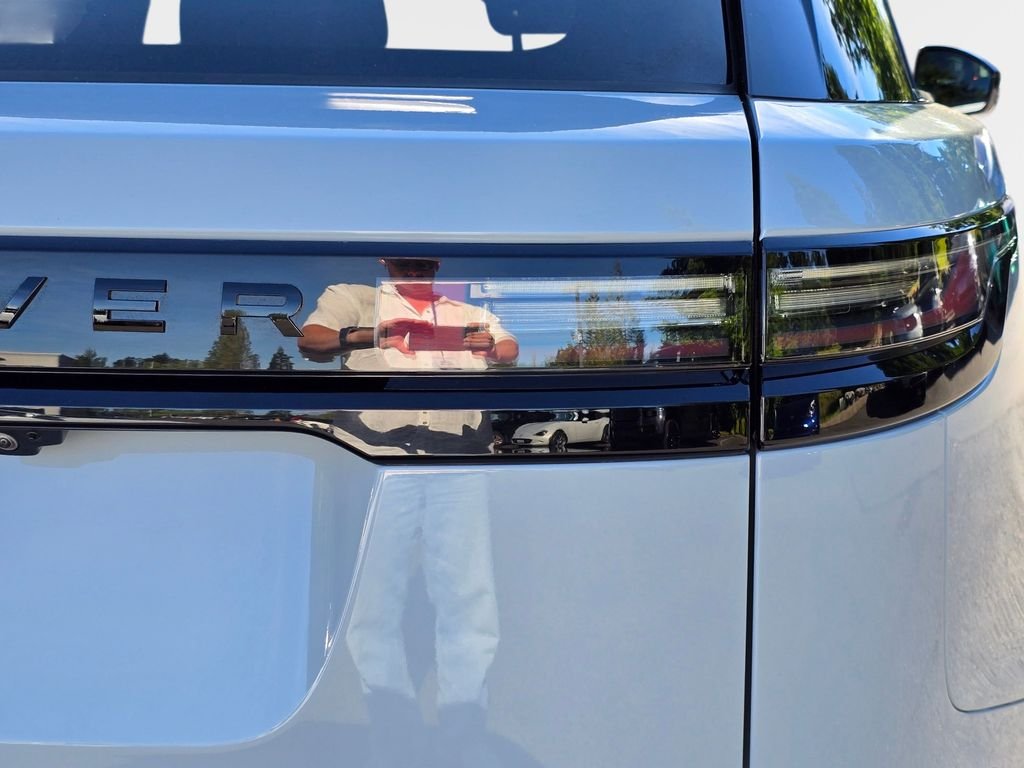 Certified Used 2025 Gray Land Rover Dynamic SE image 36
