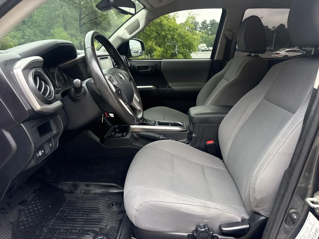 Used 2019 Magnetic Gray Metallic Toyota SR5 image 12
