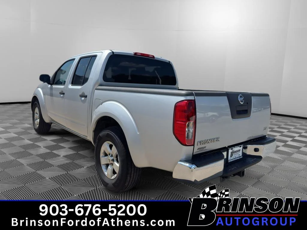 Used 2012 Brilliant Silver Nissan SV image 7