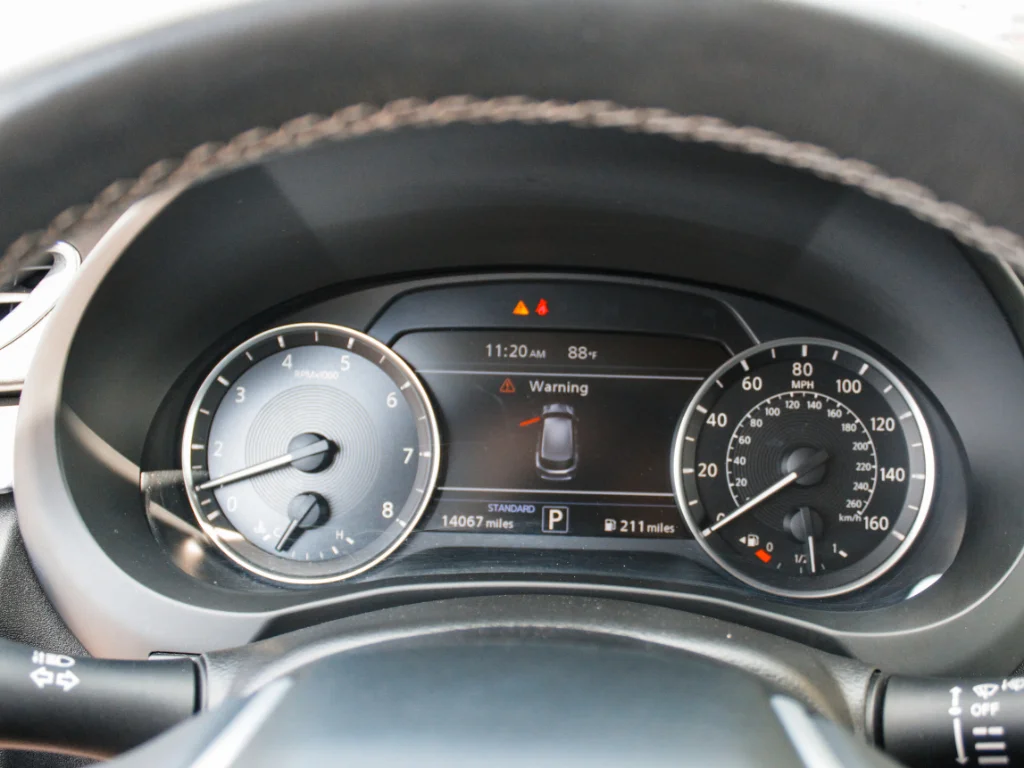 Used 2024 Hermosa Blue INFINITI LUXE image 16