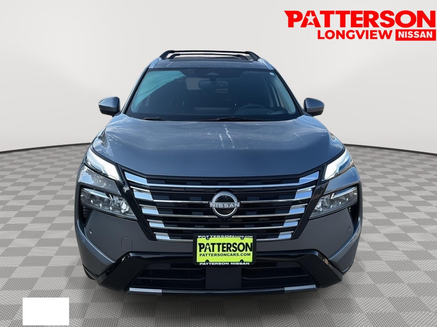 Used 2025 Gun Metallic Nissan Platinum image 2