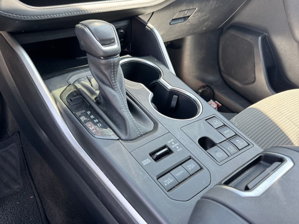 Used 2023 Silver Toyota LE image 13