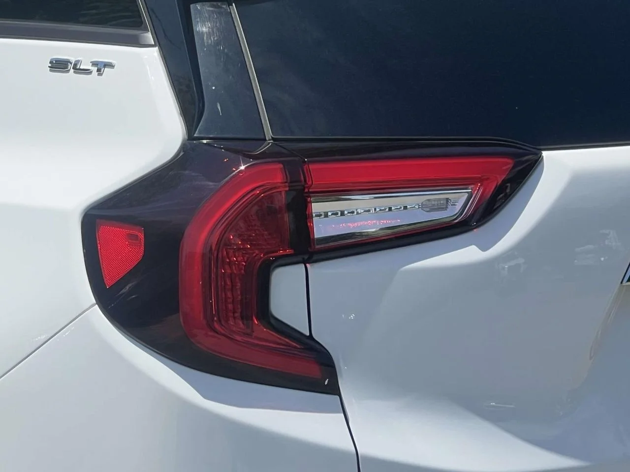 2022 GMC Terrain SLT - Photo 16