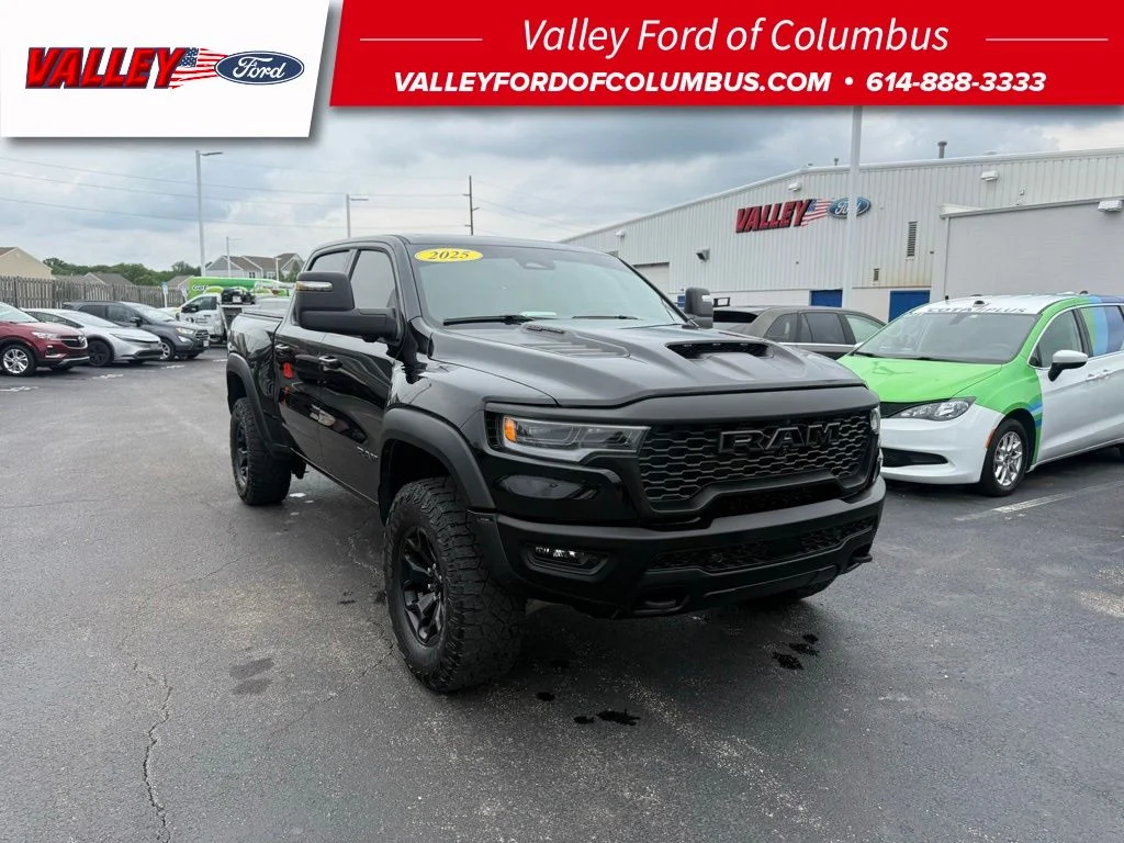 2025 RAM 1500 RHO 4x4 Crew Cab 5'7's photo