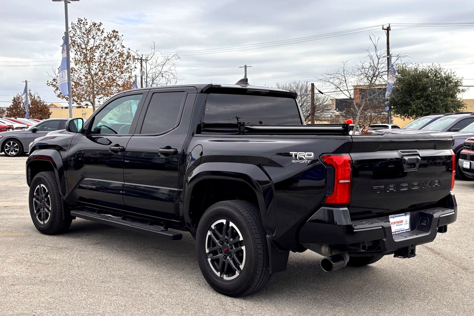 2024 Toyota Tacoma TRD Sport - Photo 6