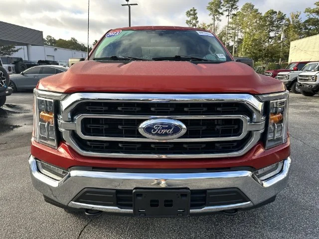 Used 2023 Red Ford XLT image 9