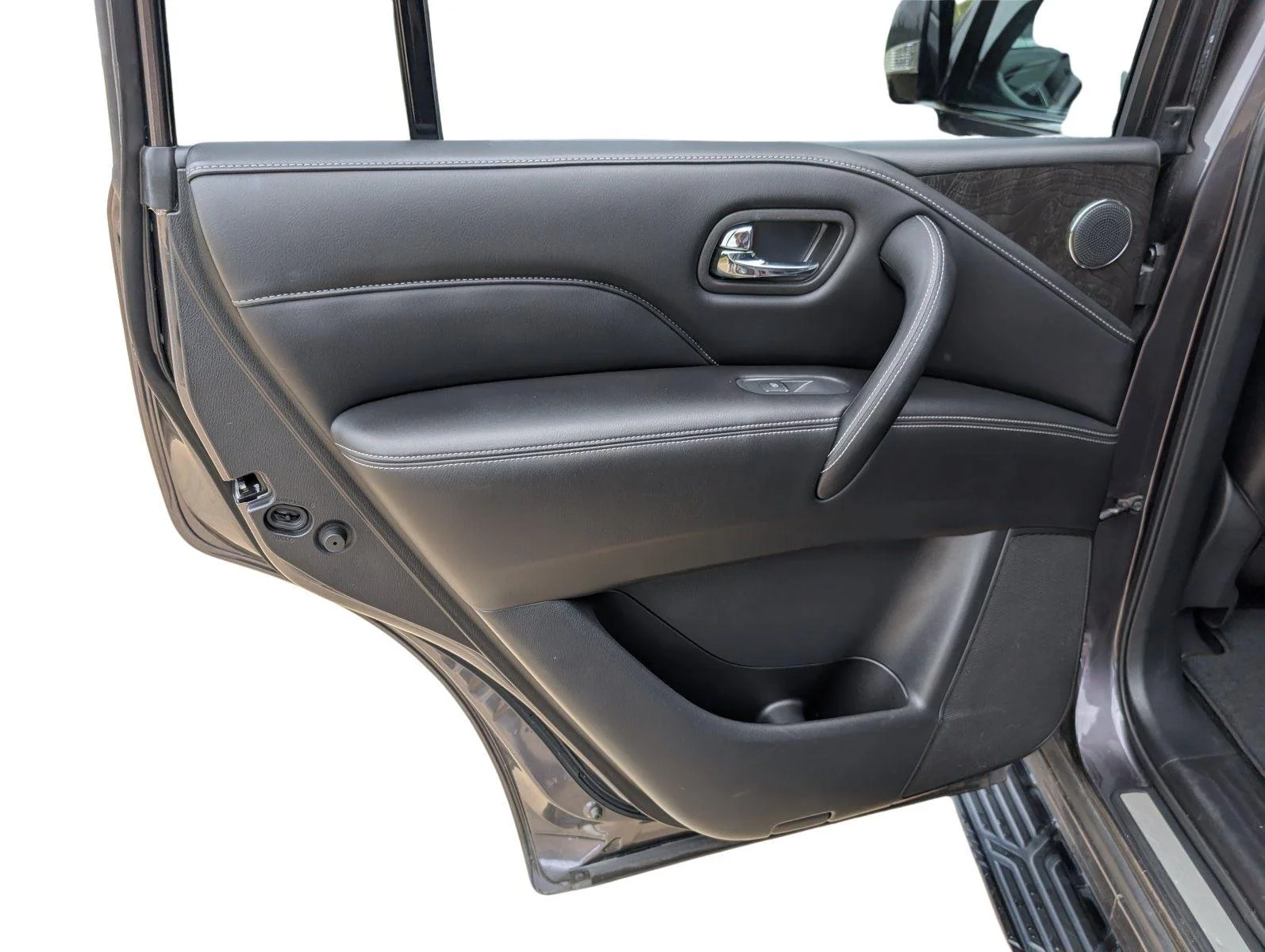 Used 2024 Anthracite Gray INFINITI LUXE image 20