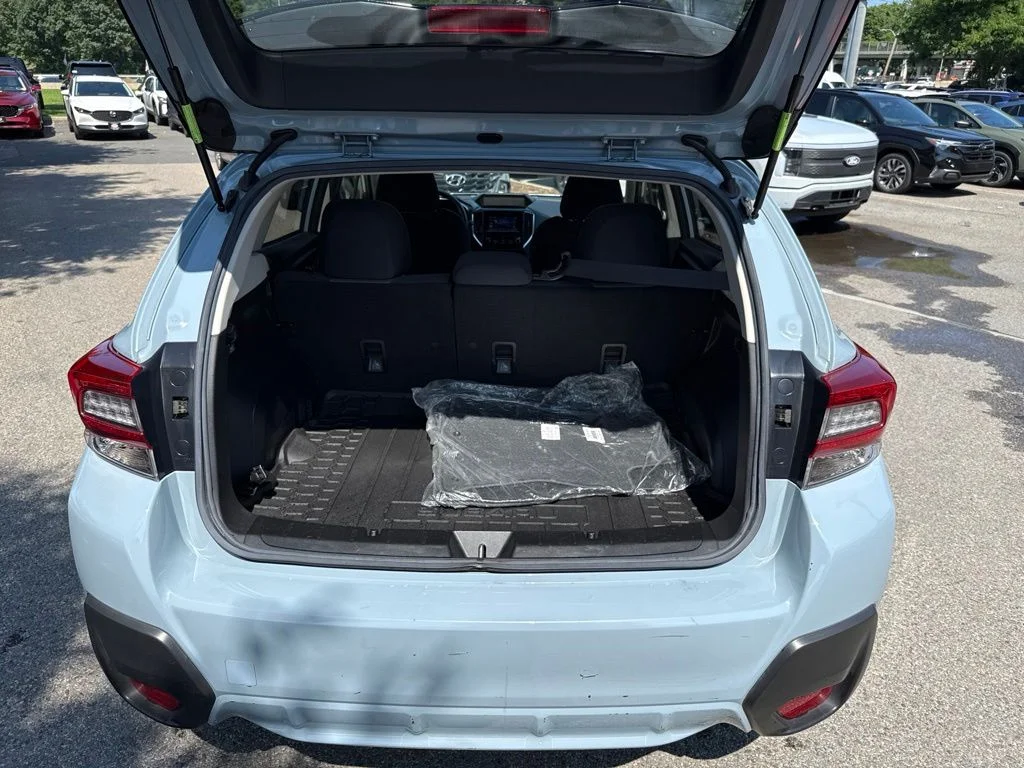 Used 2020 Gray Subaru Premium image 27