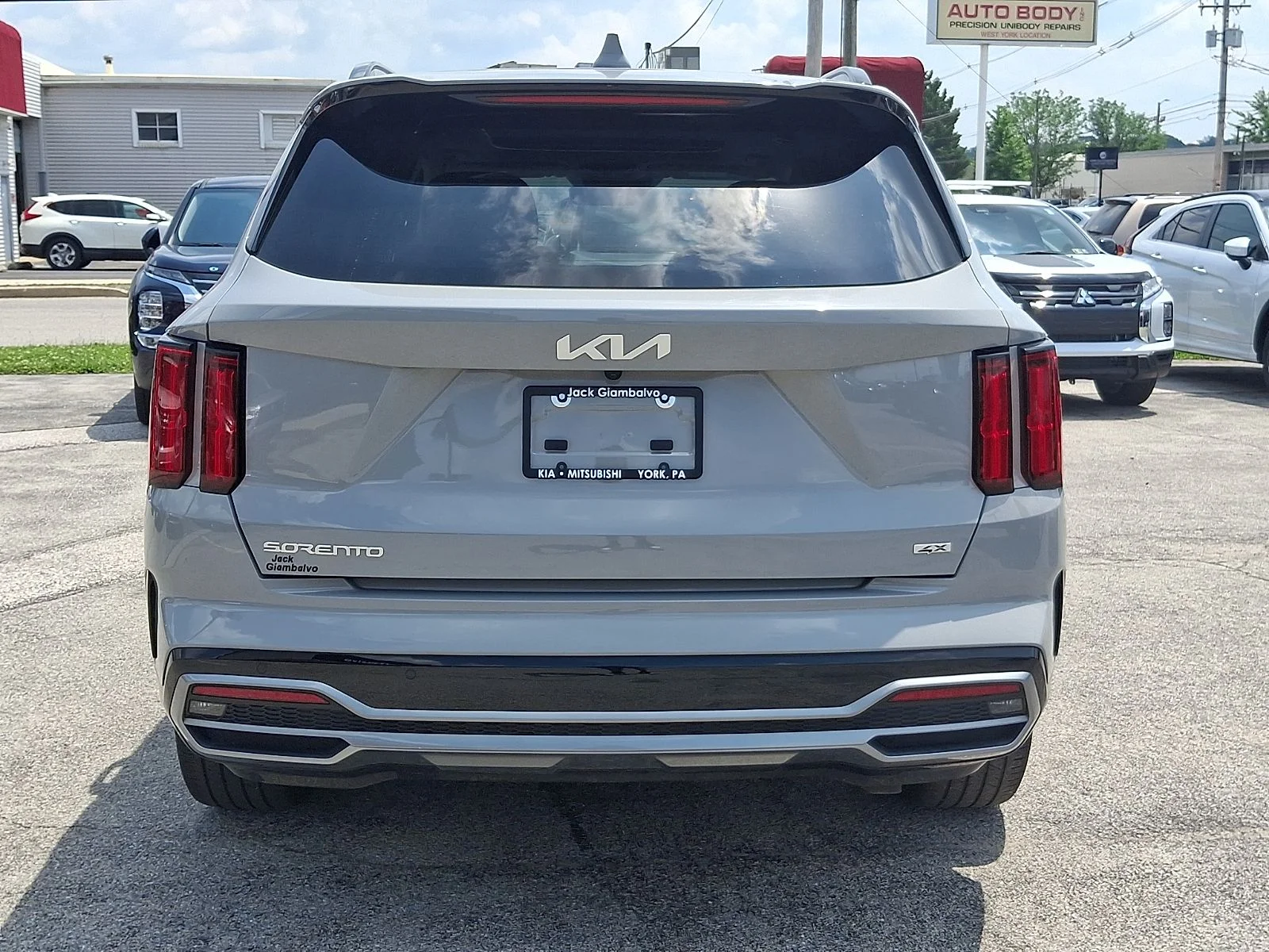 Certified Used 2023 Gray Kia SX image 4