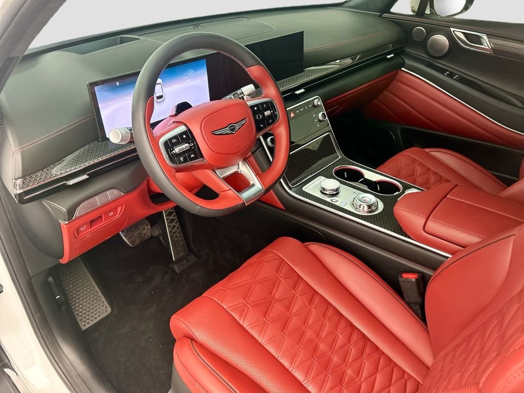 Used 2025 White Genesis 3.5T e-SC image 9