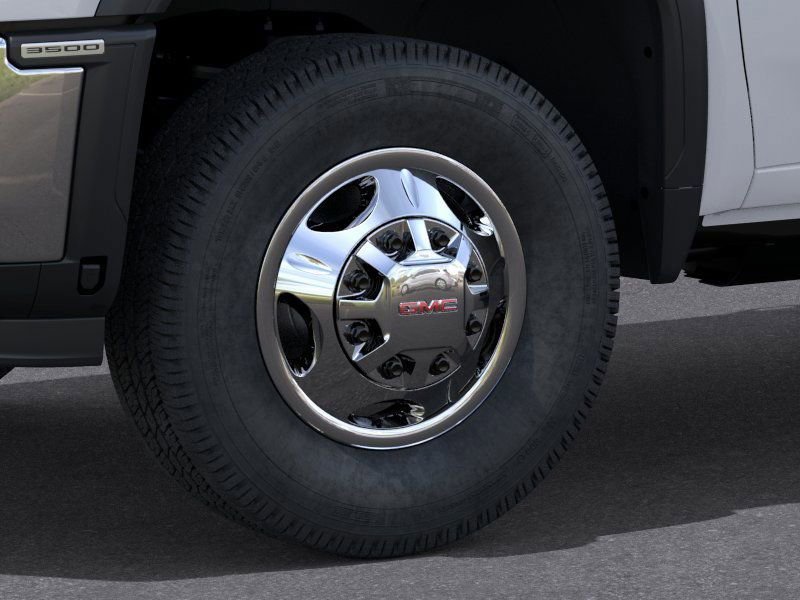 New 2026 Summit White GMC SLE DRW image 9