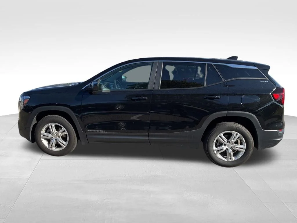 Used 2024 Black GMC SLE image 2