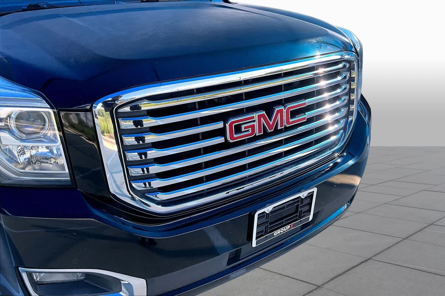 Used 2017 Onyx Black GMC SLT image 30