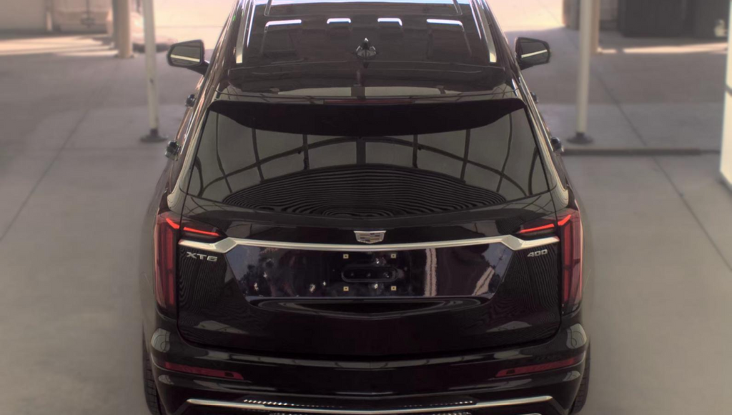 Used 2023 Black Cadillac Premium Luxury image 4