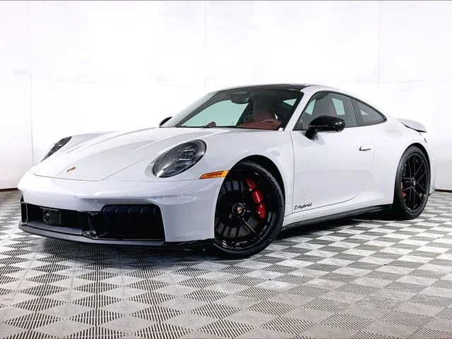 2026 Porsche 911 GTS