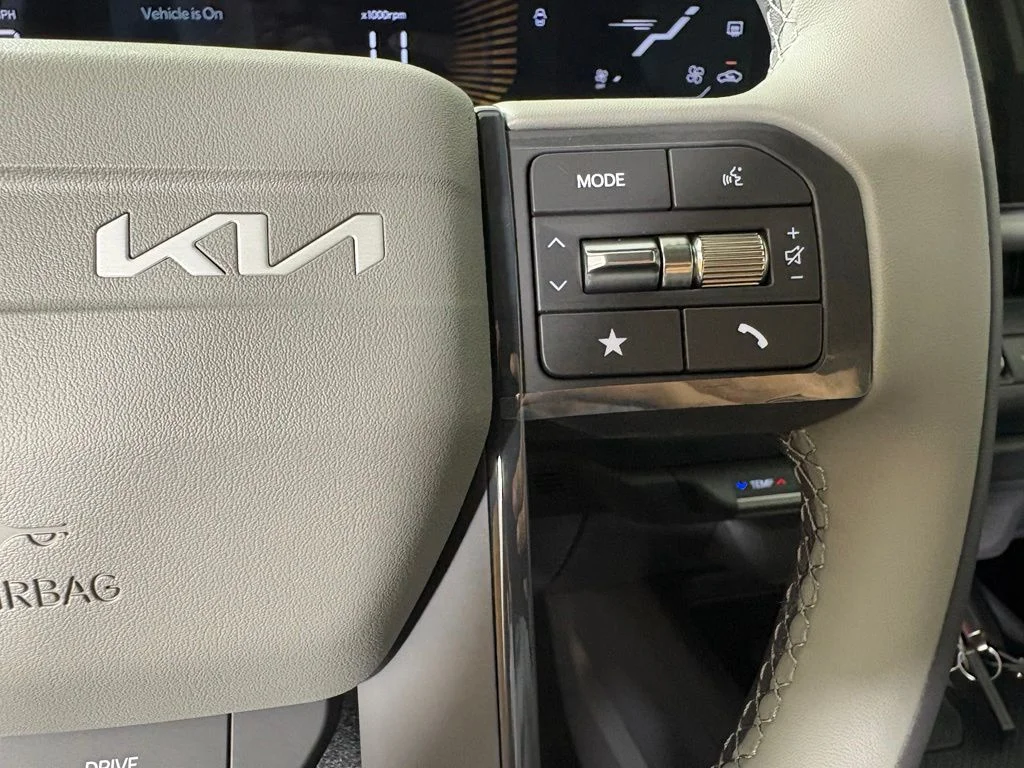 New 2027 Snow White Pearl Kia EX image 25