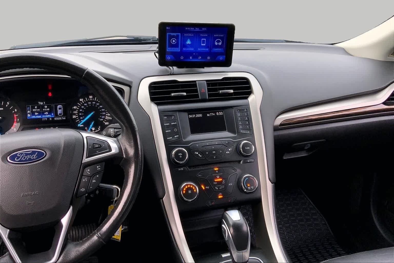 Used 2013 Deep Impact Blue Ford SE image 7