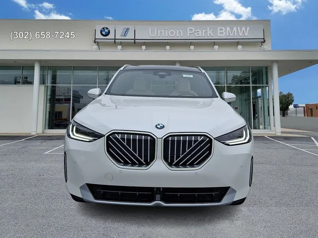 New 2026 Mineral White Metallic BMW 30 xDrive image 2