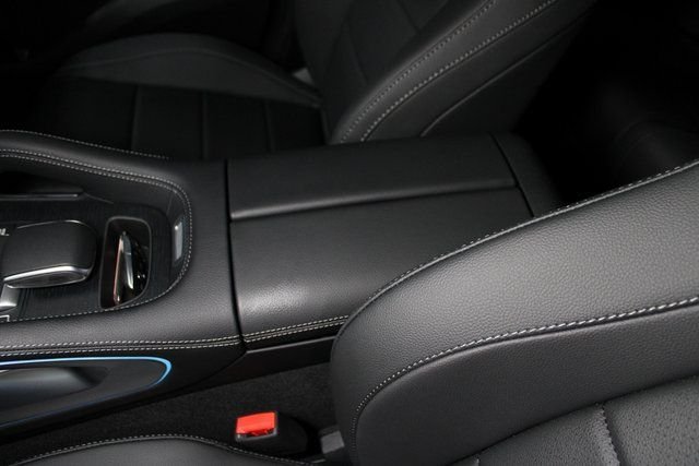 New 2026 MANUFAKTUR Silicon Grey Mercedes-Benz GLE 450 image 30