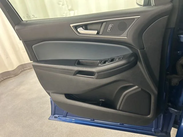 Used 2022 Blue Ford SEL image 21
