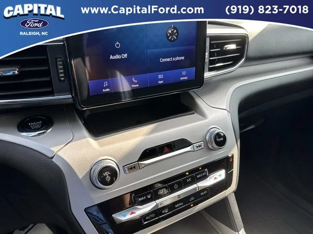 Used 2024 Black Ford XLT image 26