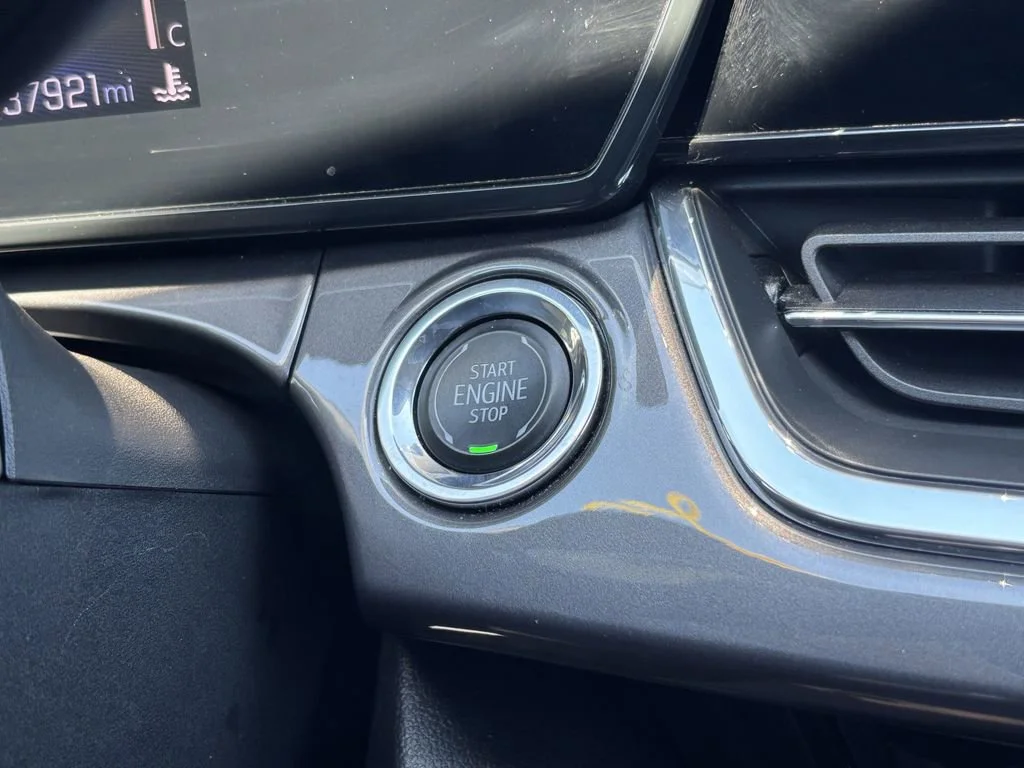 Used 2025 Cacti Green Chevrolet ACTIV image 25