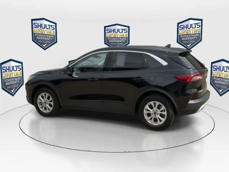 Used 2024 Agate Black Metallic Ford Active image 6