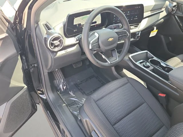 New 2027 Mosaic Black Metallic Chevrolet LT image 19