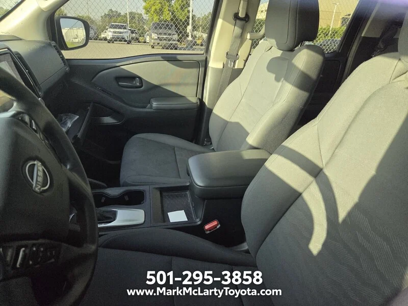 Used 2022 Glacier White NISSAN S image 6
