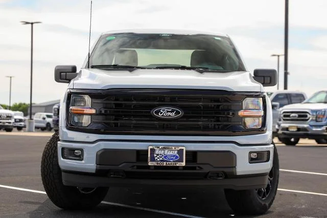New 2026 Avalanche Ford XLT image 2
