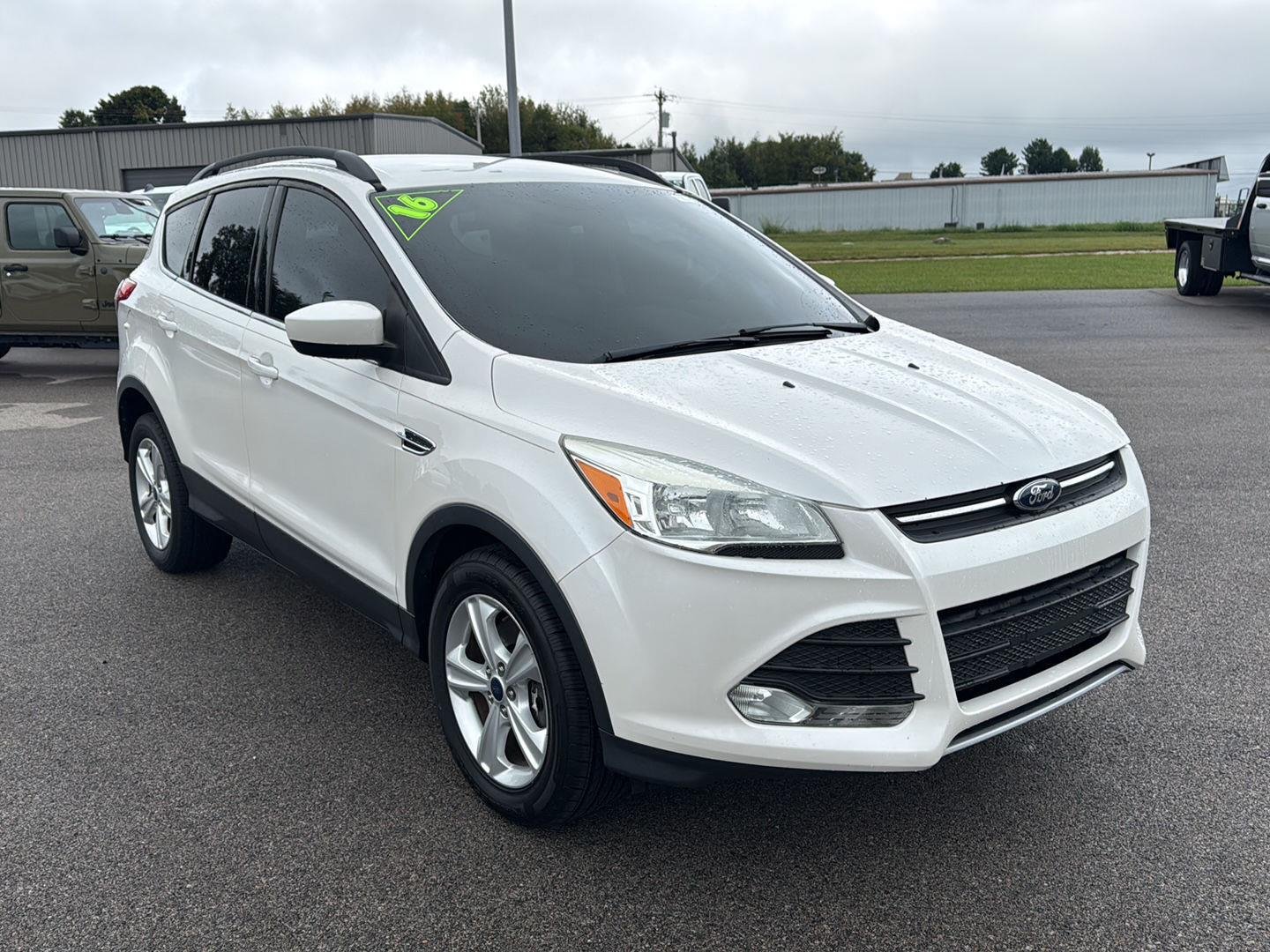 Used 2016 Ford Escape SE with VIN 1FMCU0G91GUC55003 for sale in Corydon, IN