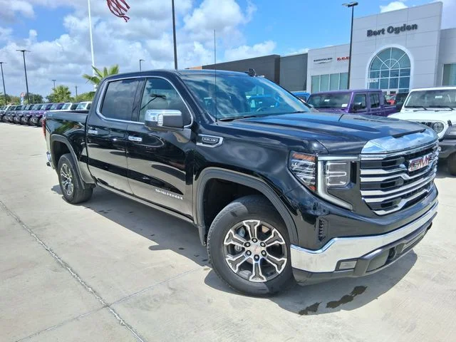 Used 2025 Black GMC SLT image 1